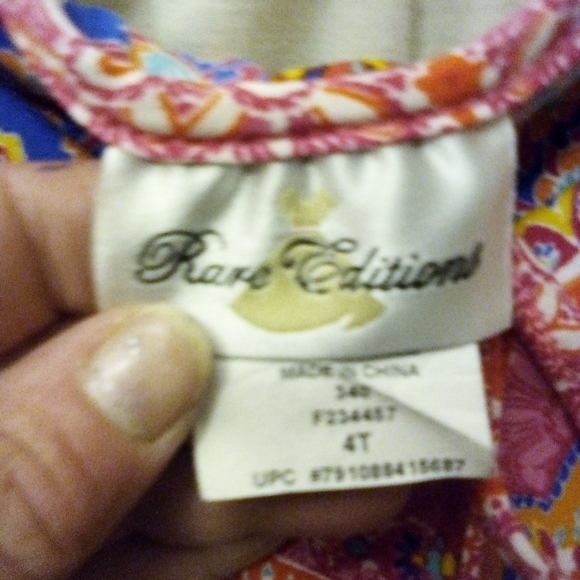 GREAT CONDITION!! 4 outfits & 1 pr. Shorts (Size 4t-5t) 2 rompers & 2 dresses!! - Picture 6 of 14